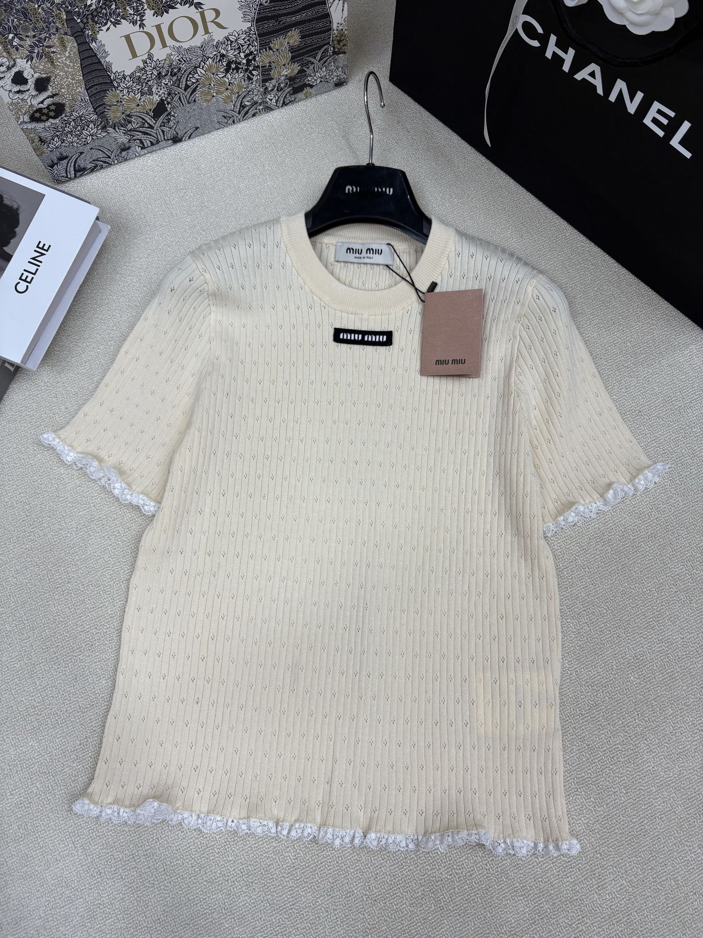 Women's short sleeves